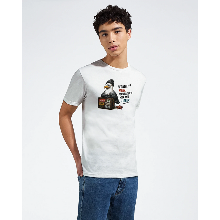 Männliches Model im Studio trägt das weiße T-Shirt mit dem Spruch &