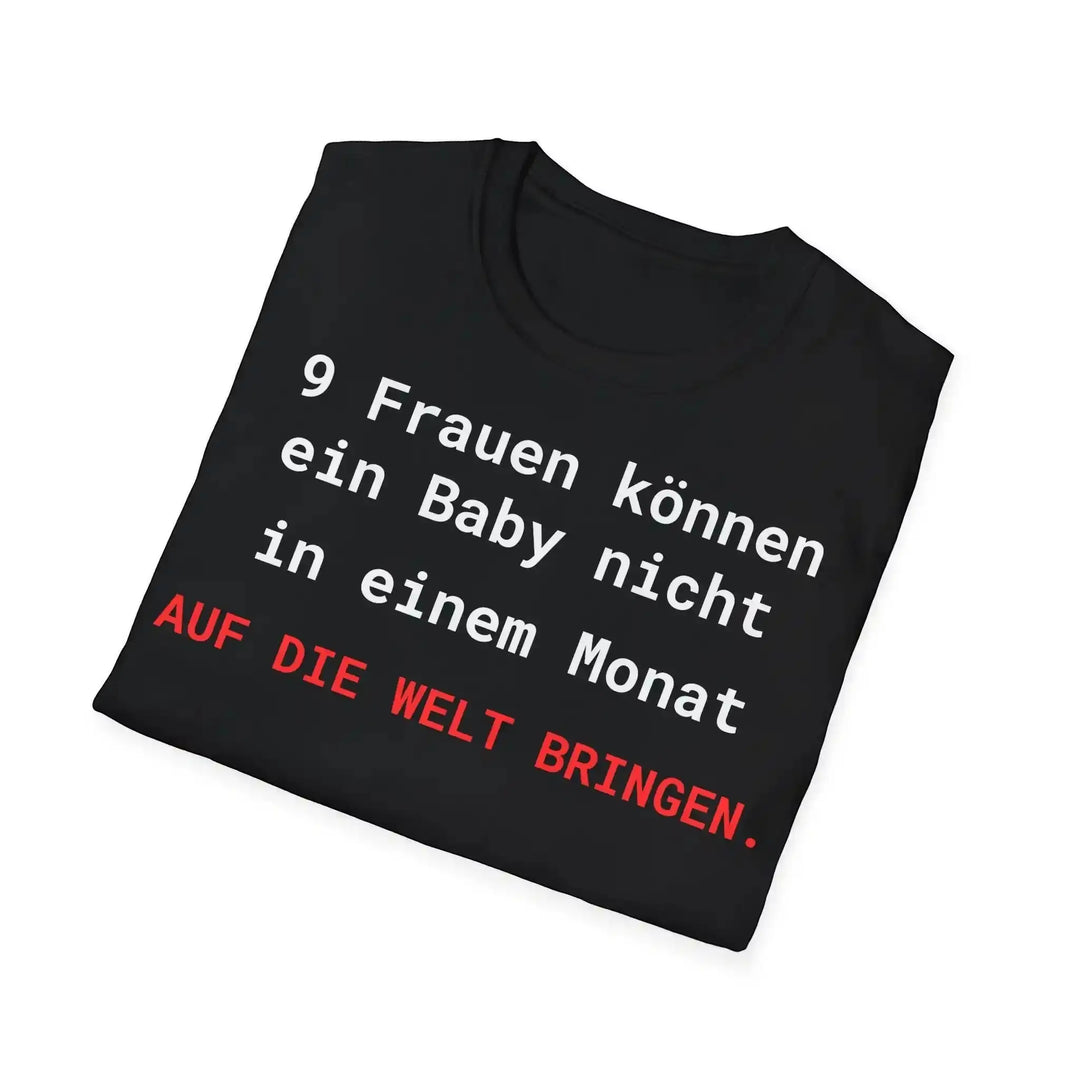 Schwarzes T-Shirt mit Brooks-Law-Spruch, diagonal gefaltet fotografiert