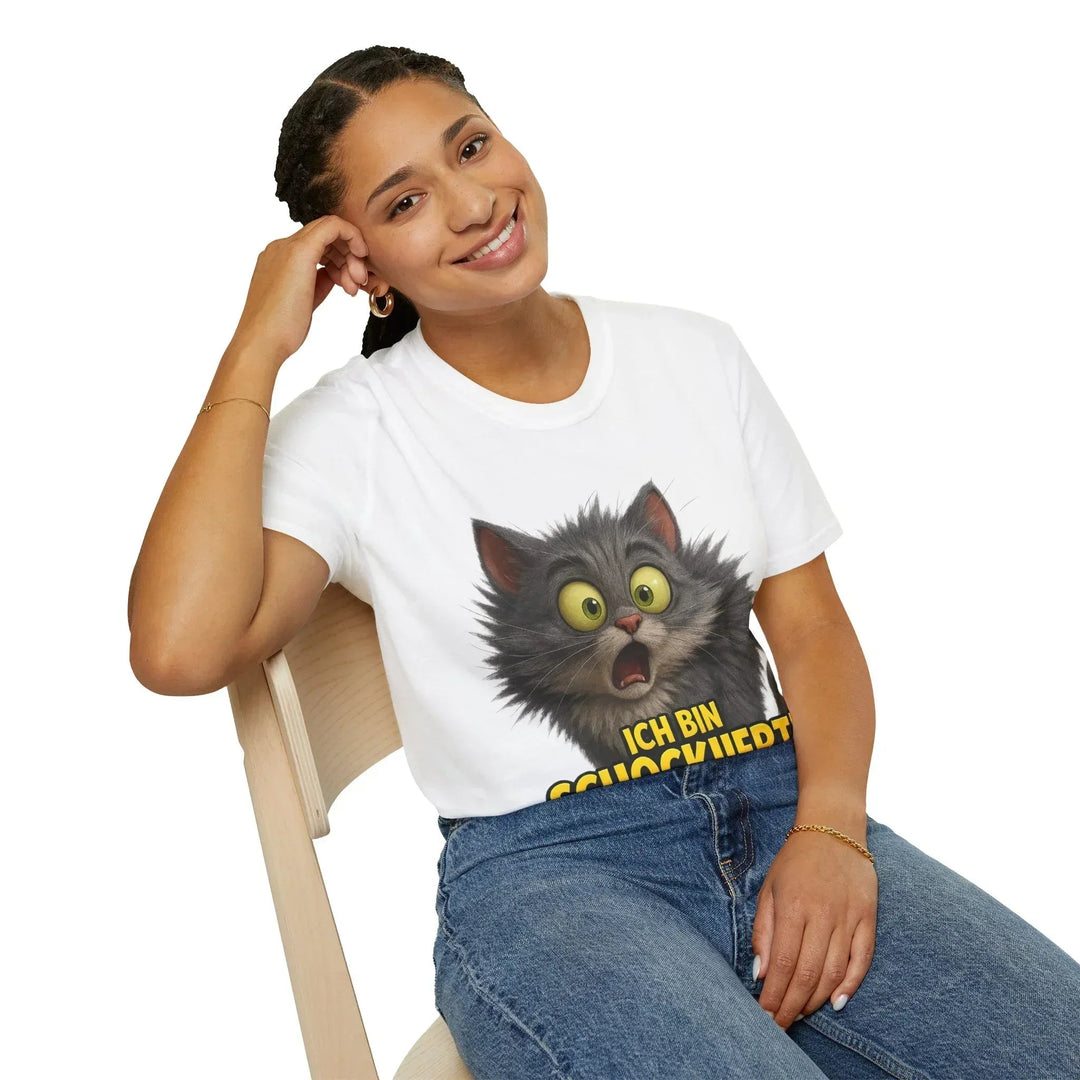Ich bin schockiiert! – Lustiges Katzen T-Shirt mit Spruch - KlareAnsage