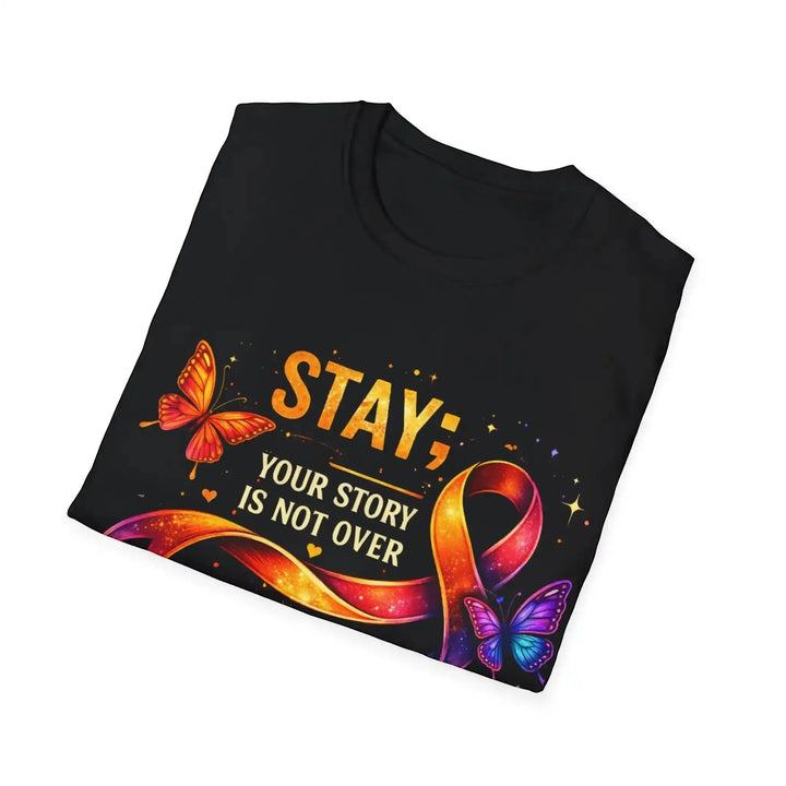 Schwarzes KlareAnsage Baumwoll-T-Shirt mit buntem Schmetterlings-Print und dem Schriftzug Your Story Is Not Over