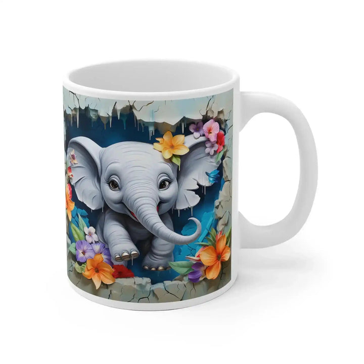 Weiße Tasse mit Baby-Elefant, der durch eine rissige Wand mit bunten Blüten schaut, Frontalansicht