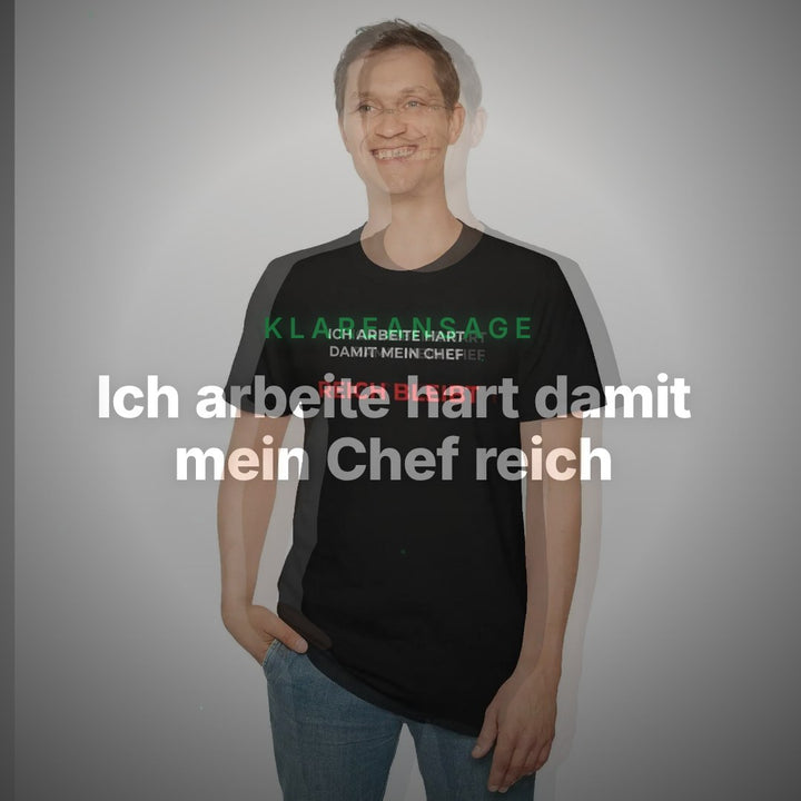 Ich arbeite hart damit mein Chef reich bleibt – Lustiges Büro T Shirt mit Sarkasmus – Clean Showcase