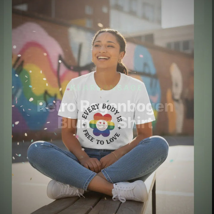 Retro Regenbogen Blumen Shirt – Jeder Mensch ist frei zu lieben – Clean Showcase