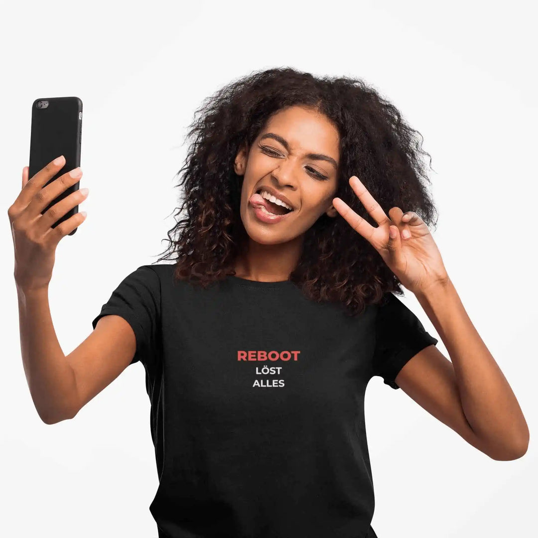 REBOOT LÖST ALLES – IT Humor T-Shirt | KlareAnsage - KlareAnsage